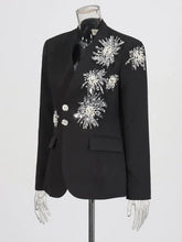 Chemise homme élégante noire avec motif floral blanc 